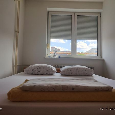 Srecko No3 Appartement Belgrado Buitenkant foto
